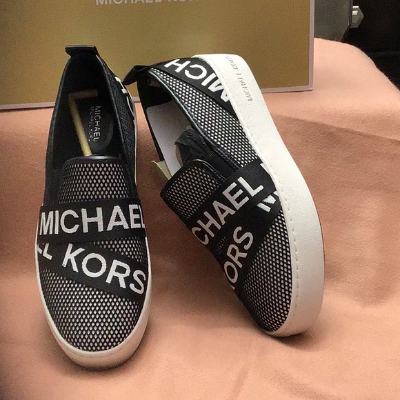 Michael Kors Shoes - 🌟🌟Michael Kors Logo and Mesh Sneakers🌟🌟